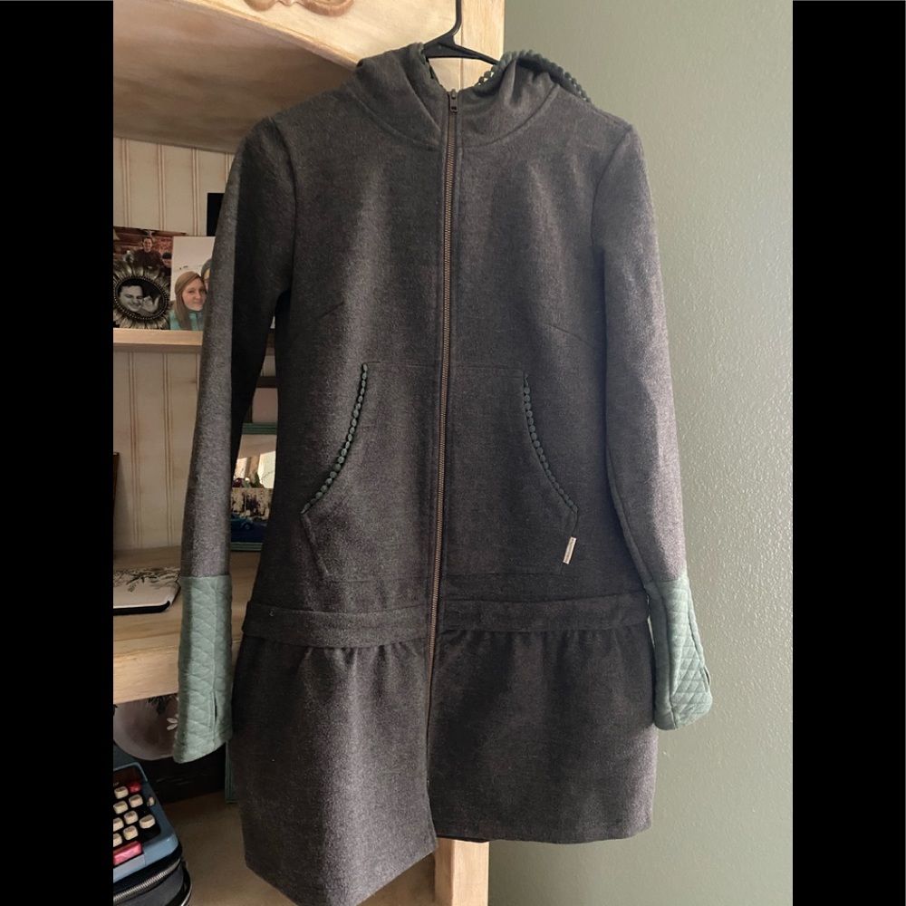 Felt jacket, Kuspuk Style